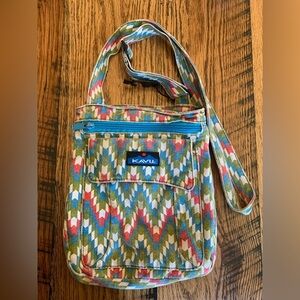 Kavu crossbody purse bag canvas patterned hiking outdoors